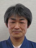 ¼½